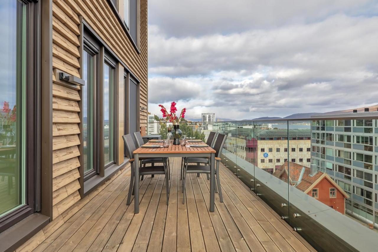 Penthouse In Downtown Tromso New Appartement Buitenkant foto