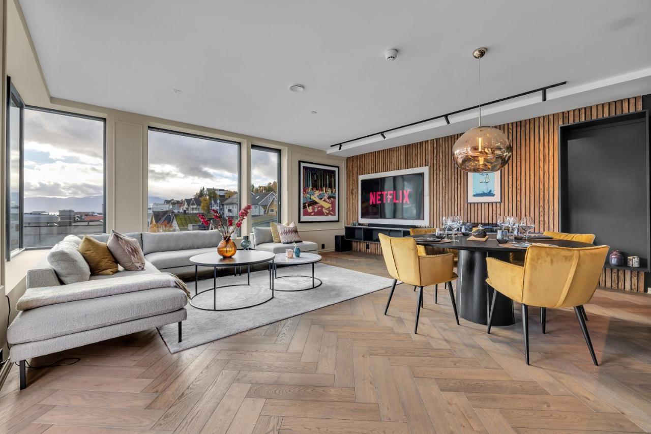 Penthouse In Downtown Tromso New Appartement Buitenkant foto